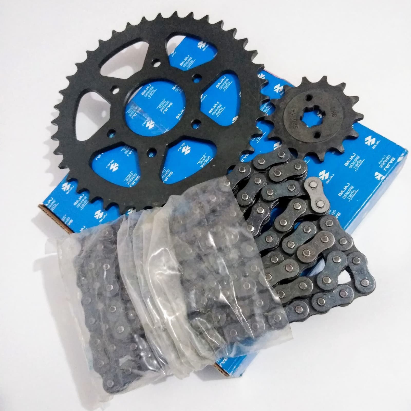 KIT ARRASTRE PULSAR 200 NS CARBURADA- FI 14T-39 CADENA 520 CON O-RING 110 ESLABONES 