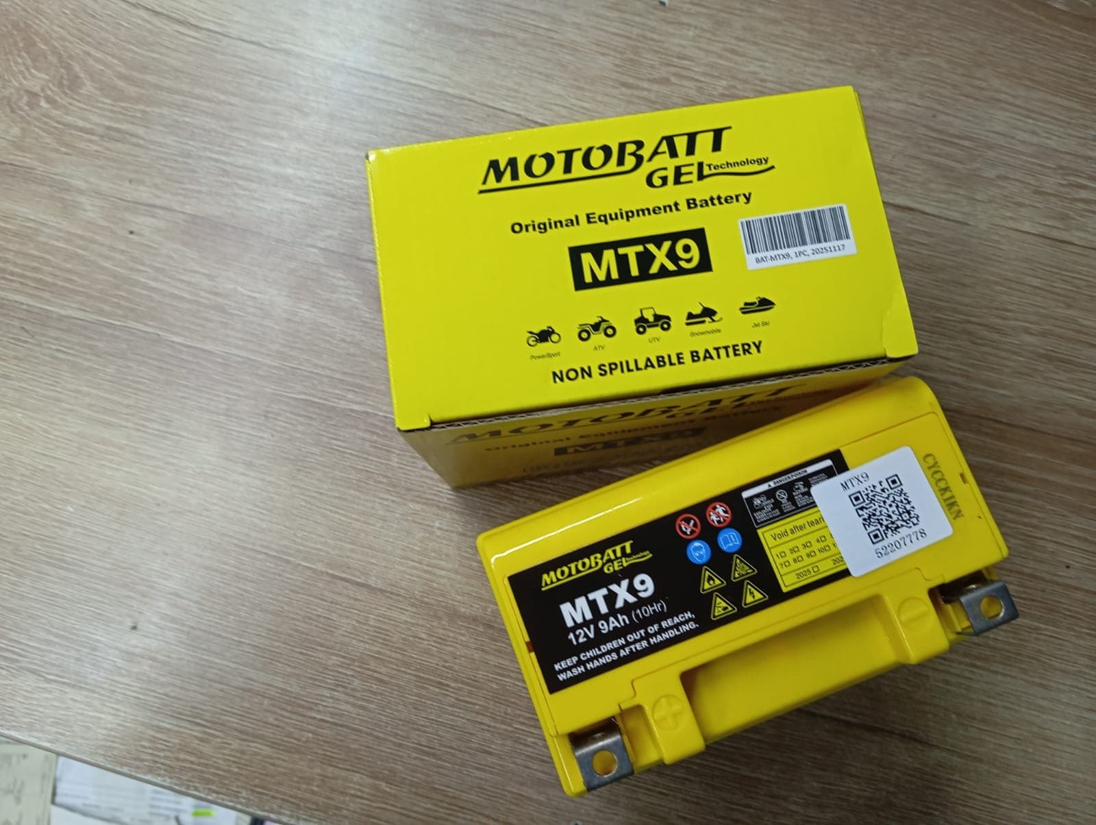 Miniatura 4 de BATERÍA MOTOBATT MBTX7U PARA BAJAJ PULSAR 180 NEON / PULSAR 180 GT BSIV / PULSAR 180 UG GT / PULSAR 180 NEON PRO / PULSAR 180 / PULSAR 180 GT PRO BSIV / PULSAR 180 UG PRO / PULSAR 180 UG PULSAR MANIA / AVENGER 220 / PULSAR 220 SS