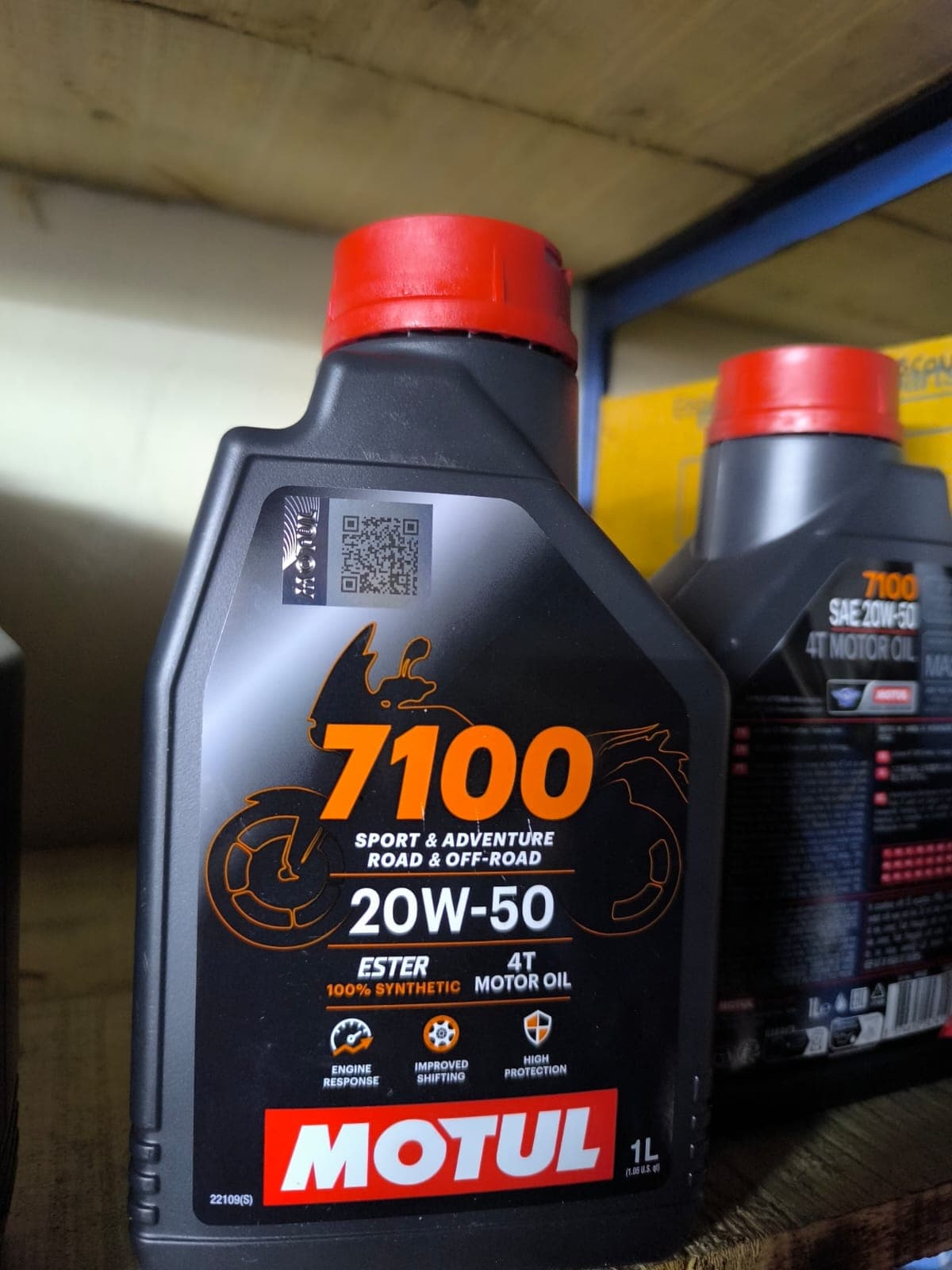 ACEITE MOTUL 7100 20W50 4T 100% SINTÉTICO