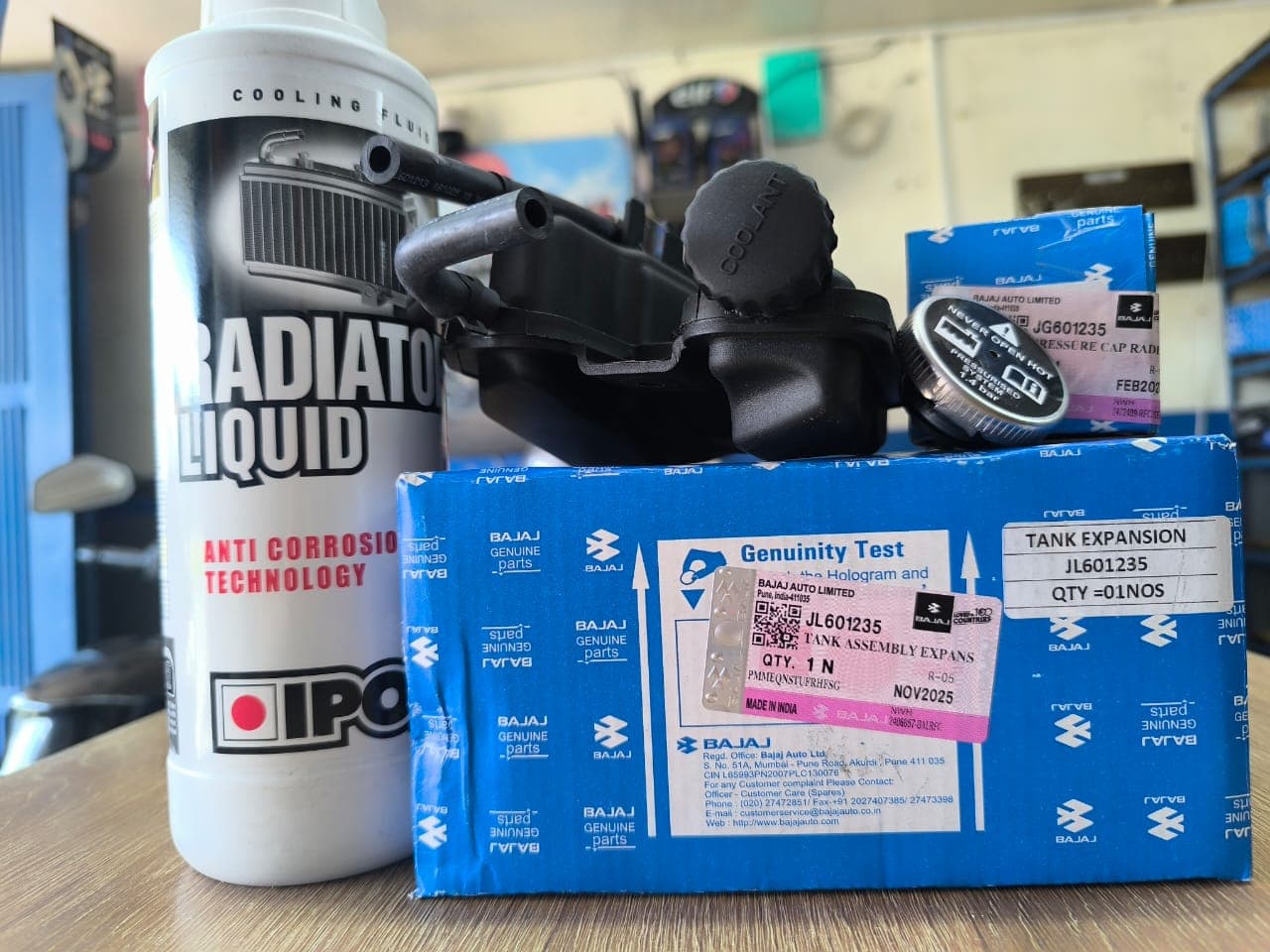Miniatura 5 de TANQUE REFRIGERANTE PULSAR 200 NS- TAPA RADIADOR PULSAR 200 NS +LIQUIDO REFRIGERANTE HIPONE